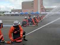 ポンプ操法や放水、訓練の成果発揮　消防団が総合演習　音更