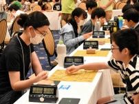 小中学生64人　盤上で熱戦　札幌で子ども将棋大会