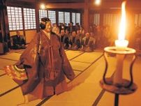 幽玄舞台、高岡の祖しのぶ　瑞龍寺で燭光能