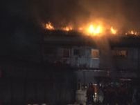 「カセットこんろで焼肉…ボンベが爆発した」２階建てアパート全焼　３人けが　広島市安芸区
