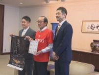 広島ドラゴンフライズ　現役引退の朝山正悟さんらが 松井市長に優勝報告　広島