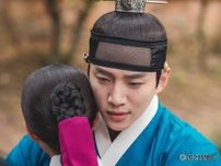 ジュノ(2PM)が袞龍袍姿で体現する甘々の愛情表現...「威厳ある名君」と「恋に溺れる男」のギャップあふれる二面性