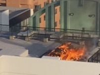 札幌市中央区のマンションの屋上から炎…BBQの炭火の不始末でウッドデッキに引火か…けが人なし