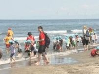 「夏がきたぁ」　北海道で気温上昇　おたるドリームビーチで海びらき