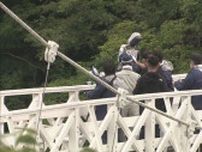 女子高校生を橋の欄干に座らせ転落に追い込むような動画を撮影　謝罪させる動画も　旭川女子高校生殺害