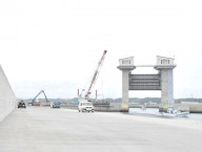 大洗の防潮堤　完成　水門建設、区間4.3キロ　6月末　茨城