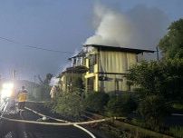 群馬・高崎市で住宅全焼　落雷が原因か