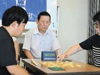 上毛新聞社杯・群馬県アマ将棋名人戦　瀬山さん（伊勢崎）が初優勝　9月の全国大会に出場