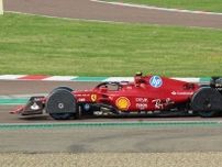 もうオープンホイールじゃない！？　フェラーリF1、攻めたデザインの“雨用タイヤカバー”をフィオラノでテスト