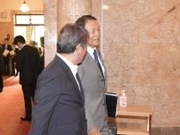 岸田首相と距離置く「宣言」か…茂木幹事長が菅氏に接近　人気のステーキ店で会食