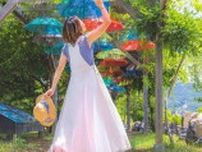 空というキャンバスを色とりどりの傘で染め上げ♡　道の駅福良・藤の棚街道で「アンブレラスカイ2024」開催　南あわじ市