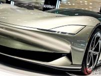 斬新”開くライト”採用の新型「スーパーカー」実車公開！ ホンダ「NSX」デザインな「1000馬力超えマシン」！ 超カッコイイ「KAVEYA」NYに登場