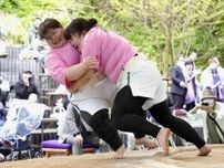 母の日恒例「女相撲」に大歓声　北海道福島町、4年ぶり