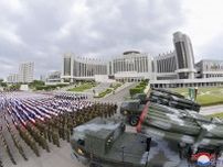 子どもが軍にロケット砲「贈呈」　北朝鮮、すぐに配備