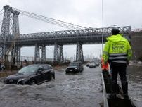 NYで豪雨、非常事態宣言　道路冠水、地下鉄にも浸水