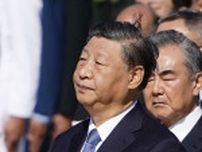 中国主席、烈士式典に出席　不明の国防相見当たらず