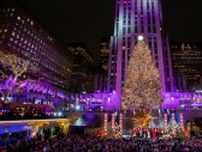 NY、巨大ツリーが点灯　クリスマスシーズン到来