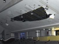 宇和島市のアリーナ天井が崩落　幅15m、17日の地震で