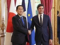 日仏関係「飛躍的強化を」　首相、アタル氏と初会談
