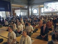 1000人が世界で同時に座禅　能登地震被災の寺も参加
