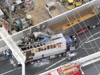 首都高事故で3人死亡　車7台絡む、埼玉・戸田