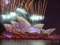 シドニーのオペラハウスに点灯　冬の南半球「光の祭典」