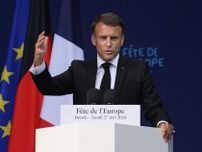 仏大統領、極右台頭に警告　独で演説「欧州に悪い風」