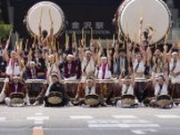 初夏の金沢で百万石行列　「能登を応援」横断幕も