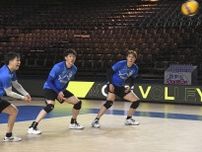 バレー男子の石川祐希、元気な姿　福岡大会開幕控え公式練習に合流