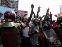 ケニアでデモ隊が議会突入　増税法案に反対、死者5人