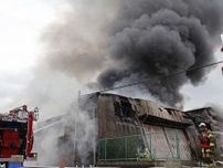 倉庫で火災、激しい黒煙　岐阜市、けが人情報なし
