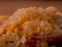 お米の炊き方を変えるだけで極上の仕上がりに！　きじま流「家で作る究極のパラパラしっとりチャーハン」