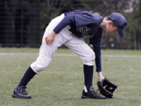 侍JAPAN監督/井端弘和が教える外野手のゴロヒットの捕り方とは！？【少年野球 デキる選手はやっている「打つ・走る・投げる・守る」】
