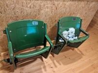 「西武ドームのイス」に座って自宅観戦できるマイホームを建てた男性が話題 「うらやましい」「野球ファンの夢」