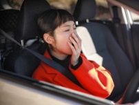 睡眠不足、渋滞、一人の時…運転中に眠くなったとき　みんなが効果的と実践しているのは？