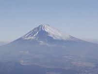 富士山火口付近で意識不明の３人発見　静岡県警、身元確認進める