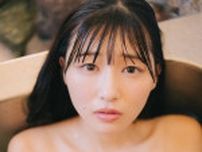 我妻ゆりかにドキッ　バスルームで魅せた美ボディ＆大人の表情 「GIRLS graph.」デジタル写真集