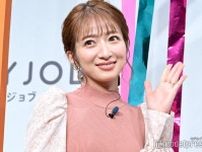 辻希美、水着姿で自宅プール満喫 息子との2ショットに「素敵な親子」「広い」の声