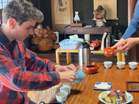 川越で茶摘み体験ツアー　おいしいお茶のいれ方も伝授