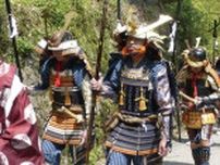 武蔵御嶽神社で「日の出祭」　よろい武者や稚児の行列