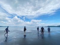 江の島でビーチヨガイベント　自然現象「トンボロ」散策とセットで