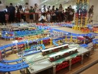 阪急うめだ本店で「鉄道模型フェスティバル」　1000両の鉄道模型並ぶ