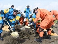 台風土砂災害どう救助　宮崎市北消防署と宮崎県警、初の合同訓練