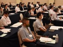 高校生進路指導 活用を　宮崎県専修学校連合会、関係者と研修