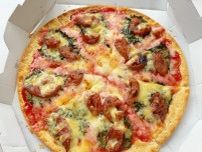 【味もビジュも前代未聞】ピザに梅干し!?はさずがに……ピザハットの新感覚ジャパニーズマルゲリータをグルメライターが実食