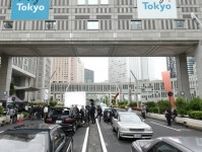 全面封鎖された都庁前で、渡辺謙が走る！「TOKYO VICE Season２」1990年代の東京を再現した大規模ロケに潜入