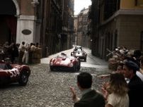 アルフォンソ・デ・ポルターゴが街中を駆け抜ける！『フェラーリ』迫力のレース映像