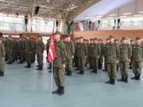 水陸機動団の新隊員が教育開始式　初の女性も　陸自相浦駐屯地　長崎