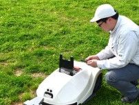和同産業が開発、GPS搭載「ロボット草刈り機」上位機種の機能