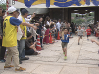 こどもの日恒例の「長坂のぼり大会」諏訪神社で開催　子どもたち約500人が健脚競う《長崎》